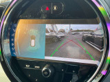 弊社在庫車両はすべて、入庫段階での客観的且つ厳正な車両チェック(第3者機関日本査定協会による査定)を実施しております。メーター改ざん車、修復歴車などは一切ございませんので、どうぞご安心くださいませ。