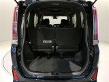 U-Carの販売だけでなく自動車保険、携帯電話の販売も行っております。