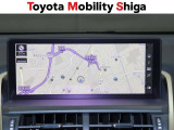 インパネに綺麗に収まったマルチディスプレイ搭載車です。ナビゲ-ション機能以外にも、エアコン調整、オ-ディオ機能等が操作が可能です。