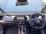 FITの人気の秘訣の一つは大きな視界で運転しやすいことです(^^)/