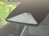 【ホンダセンシング】走行中に前方の車両等を認識し、衝突しそうな時は警報とブレーキで衝突回避と被害軽減をアシスト。より安全にドライブをお楽しみいただけます。