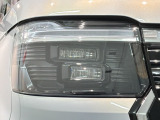 LEDヘッドライトは、点灯の瞬間から最大光量を発揮し、突然暗くなるトンネルなどでの安定感を高めます。