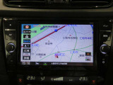 日産純正メモリーナビゲーション『MM320D-L』を装備!地図も見やすく操作も簡単です。