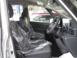 運転席周りです。