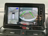 アラウンドビューモニター 駐車場での車庫入れや狭い道路での走行にカメラで確認が出来るので安心です。