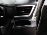 運転席のカップホルダーはエアコンの吹き出し口にありますので冷やしたり温めたりすることが出来ます☆