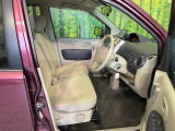 運転席シート廻りは使用感も少なく、良好な状態となっています。丁寧に使われていたことがよくわかりますね。