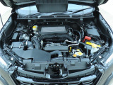 ■スバルと言えば水平対向エンジン。車体の低い位置に搭載されているので、万一の衝突時には、エンジンルームの下へ潜り込み、室内の乗員の被害軽減に貢献致します。