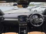 XC40 リチャージ プラグイン ハイブリッド T5 インスクリプション 
