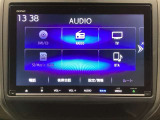 ナビゲーションはフルセグTV、インターナビ対応のGathers純正メモリーナビを搭載しています。Bluetoothオーディオ機能がありますので、スマートフォンなどの音楽も再生できます。