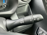 オートライトついてます。トンネルでいちいちスイッチ切り替えなくて良い感覚は使ってからしみじみ感じますよ。