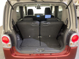 【トランク】積み込みやすくて、たっぷり積める荷室です。シートアレンジできるものは、乗車人数と荷物の量や大きさによってシートを動かすことができるので、より快適なドライブが可能です!