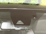 【トヨタセーフティセンス】走行中に前方の車両等を認識し、衝突しそうな時は警報とブレーキで衝突回避と被害軽減をアシスト。より安全にドライブをお楽しみいただけます。