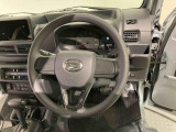 納車前にはプロのメカニックが点検、整備を行いますので安心してお乗り頂けます!!