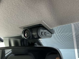 日産オリジナルドライブレコーダーです。車室内カメラによる車内および車側面の撮影記録が駐車時の安心をたかめます。