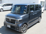 下回りを錆から守る防錆塗装をお勧めしております。車種によって金額が異なりますので、詳しくは弊社スタッフへお尋ね下さい。