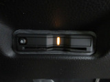 ETC付。高速道路の料金所はキャッシュレスで通過です。サービスエリア等にあるスマートインターの出入りも利用可能でとっても便利。ご納車後すぐにお使い頂けるようセットアップしてのお渡しとなります。