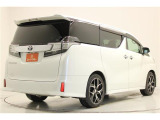 低価格で良質なお車を全社総台3,000在庫からお選びいただけます。営業時間 10:00〜19:00
