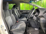 運転席シート廻りは使用感も少なく、良好な状態となっています。丁寧に使われていたことがよくわかりますね。