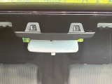 【スズキ セーフティサポート】走行中に前方の車両等を認識し、衝突しそうな時は警報とブレーキで衝突回避と被害軽減をアシスト。より安全にドライブをお楽しみいただけます。