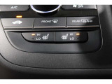 シートヒーター装備車両♪♪寒い冬はもちろん♪肌寒い春先・秋口まで活躍してくれるあると嬉しい装備です♪♪