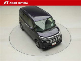 両側パワースライドドア付きだから、狭い駐車スペースなどでの乗り降りラクラク♪小さなお子さまのいるご家庭には嬉しい装備です。