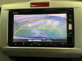バックモニター付きで、車庫入れやバック時の後方確認をサポート。