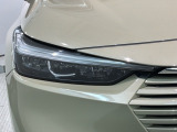 LEDヘッドライトは、点灯の瞬間から最大光量を発揮し、突然暗くなるトンネルなどでの安定感を高めます。