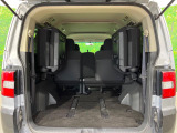 普段のお買い物や通勤、送迎等に十分な荷室スペースを確保しております。セカンドシートを倒すと、大きな荷物の積載も可能です♪