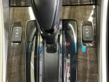 運転席/助手席シートヒーターで寒い日もすぐに温かくなり快適に過ごせます。2段階の温度調整が可能です