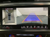 ナビゲーションに加えてオーディオ・ビジュアルプレーヤー、ハンズフリーテレフォン、車両設定機能などを集約したインフォテインメントシステムです。