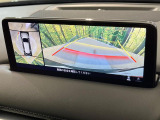 【360&deg;ビューモニター】専用のカメラにより、上から見下ろしたような視点で360度クルマの周囲を確認することができます☆死角部分も確認しやすく、狭い場所での切り返しや駐車もスムーズに行えます。