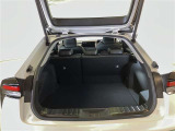 走りにこだわりながら収納力も持ち合わせたお車です。荷物を載せて軽快なドライブを楽しめますよ♪
