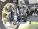 お車を安心してお乗りいただく為には、足回りの定期点検が欠かせません。サービスサポート(有償保証)では無料点検もご提供しており、安心のカーライフをお過ごしいただけるサポート体制が整っています。