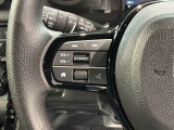 ステアリングにオーディオ操作スイッチが付いています。オーディオ画面に直接タッチしなくても操作が出来ますので、運転に集中できます。