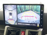 【パノラマモニター】専用のカメラにより、上から見下ろしたような視点で360度クルマの周囲を確認することができます☆死角部分も確認しやすく、狭い場所での切り返しや駐車もスムーズに行えます。