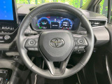 インテリアに合わせたデザインのステアリングは、運転される方のことも考え、運転しやすい形状、大きさです。是非一度、実際に触ってお確かめください。