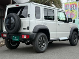 長納期の大人気車ジムニーノマド入庫です。気に入って頂けるオススメな1台です!!即納車可能です。