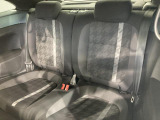 シートは適度な硬さによって長時間の運転でも疲れにくいと定評があります。国産車とは全く違った座り心地ですが、長年培われた欧州の椅子文化をご体感ください。