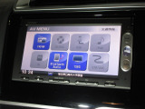 ナビゲーションは純正メモリーナビ(VXM-145VSi)を装着しております。AM、FM、CD、DVD再生、Bluetooth、ワンセグTVがご使用いただけます。初めて訪れた場所でも安心ですね!