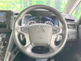 【純正革巻きステアリング】上質な革を使用することで、手にしっかり馴染みとても運転しやすいハンドルです♪