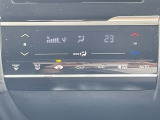 エアコンスイッチはタッチパネルタイプとなっています。