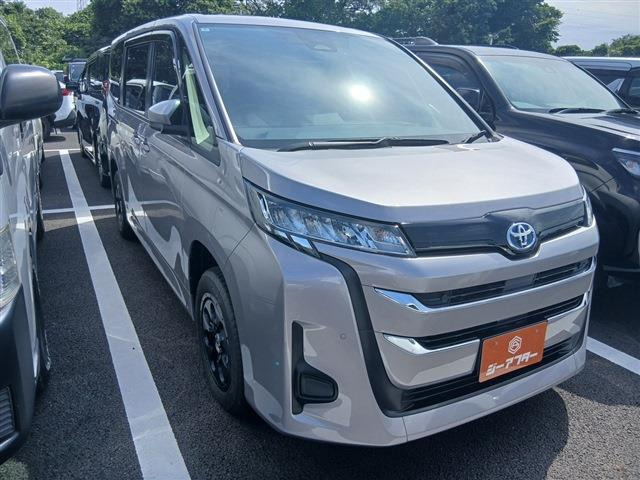 ノア 1.8 ハイブリッド X 禁煙車 純正ナビ バックカメラ