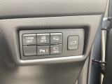 ハンズフリーパワーゲート 運転席からも開閉できます