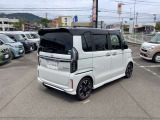 ■□■□■ アフターサービスも安心!! 自社整備工場・自社鈑金工場・積載車を完備しておりますので、お客様のご購入後も手厚くサポートいたします!! ■□■□■