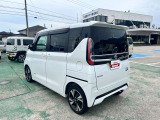 自社陸運局指定工場完備で国家資格車検検査員資格を持った整備士による整備。ステレオ、エアコン等走行に関係のない所も不具合があれば修理してお渡しいたします。それに加えて「6ヵ月・5000Km」の無償保証付き!