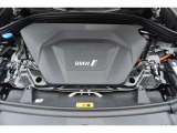 エンジンに定評のあるBMW、そのエンジンはパワフル&エコ&官能性を実現 お問合せ 無料ダイヤル 0078-6002-613077迄お待ちしております。大阪府吹田市芳野町5-55 毎水曜、第二・第三火曜日定休 10:00〜18:00