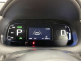 見やすいメーターレイアウトで運転をサポート!