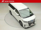 両側パワースライドドア付きだから、狭い駐車スペースなどでの乗り降りラクラク♪小さなお子さまのいるご家庭には嬉しい装備です。