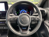 【ステアリングヒーター】冬場に冷たくなりやすい革巻きステアリングを、スイッチ一つで素早く適温に!エアコンよりも早く温まってくれるので、寒い日の運転も快適になりますね♪
